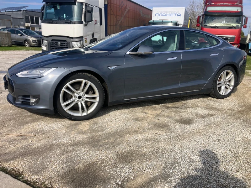 Tesla Model S 85 Безплатно зареждане, снимка 4 - Автомобили и джипове - 53581326