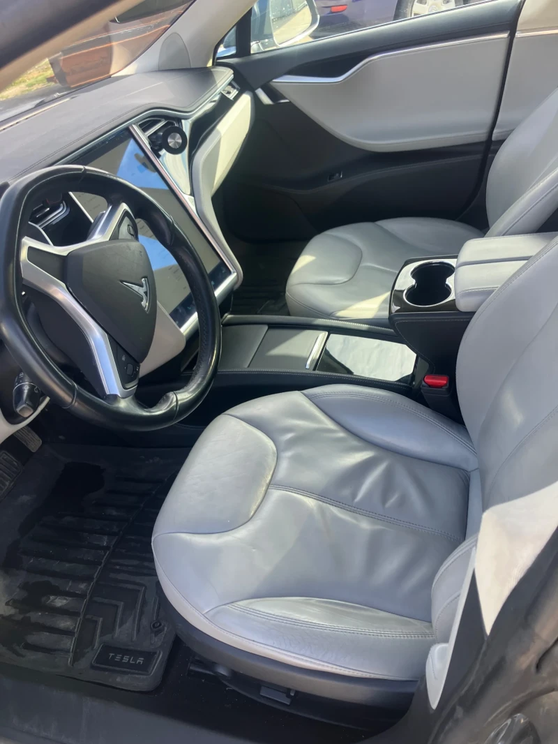 Tesla Model S 85 Безплатно зареждане, снимка 13 - Автомобили и джипове - 53581326