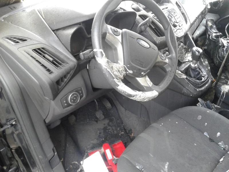 Ford Connect 1.5d, снимка 13 - Автомобили и джипове - 37048845