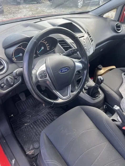 Ford Fiesta 1.2, снимка 6 - Автомобили и джипове - 45854777