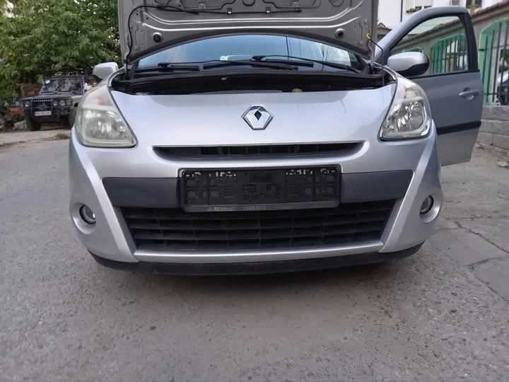 Renault Clio, снимка 15 - Автомобили и джипове - 49543248