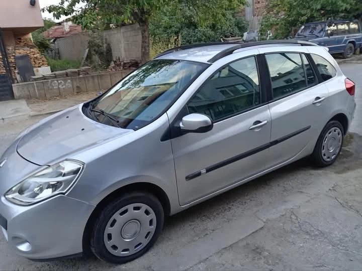 Renault Clio, снимка 3 - Автомобили и джипове - 49543248