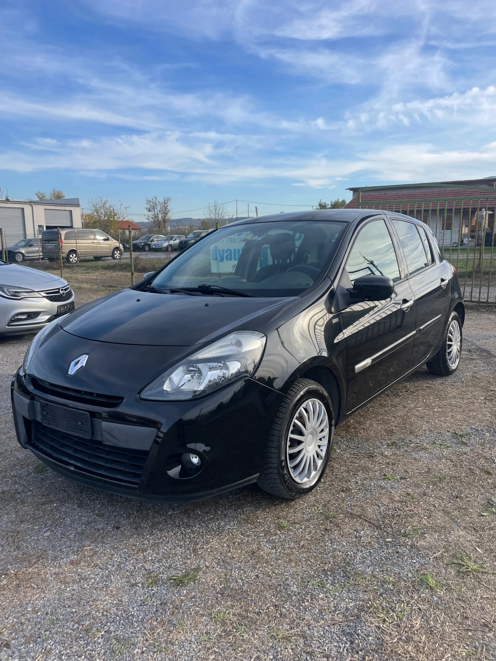 Renault Clio 1.2; 75hp - изображение 3