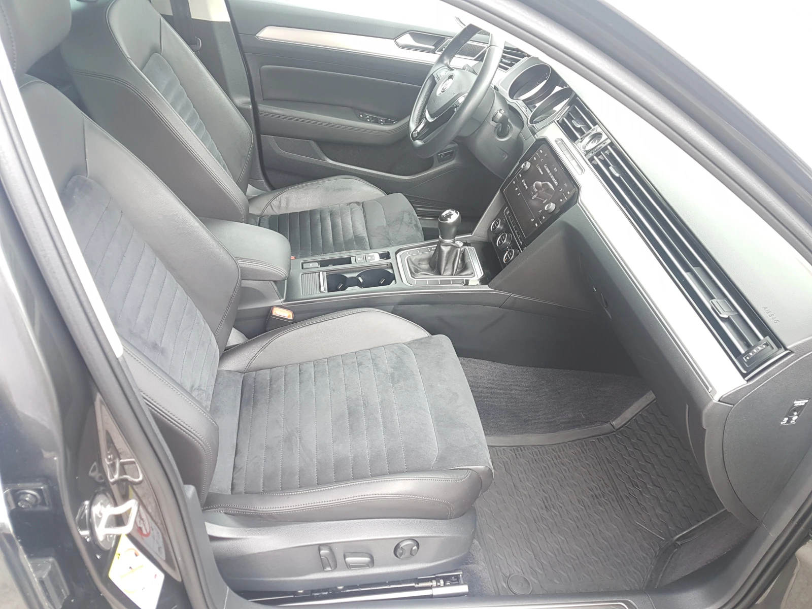 VW Passat 2.0TDI R-LINE | Mobile.bg — изображение 17