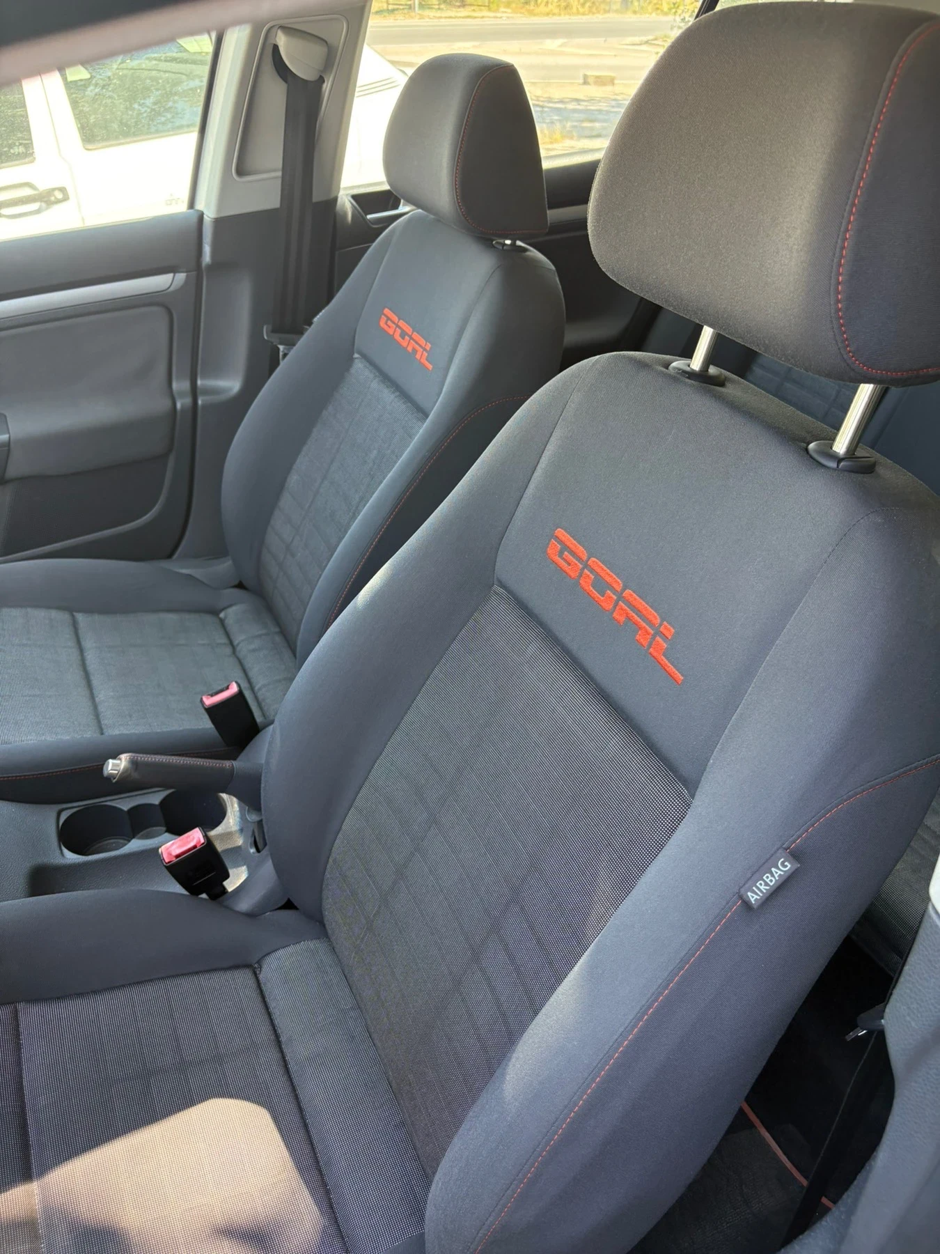 VW Golf 1.6 - изображение 10