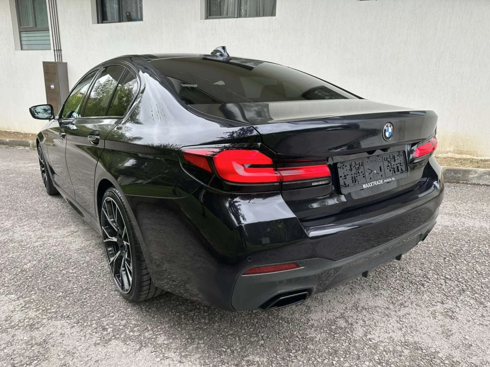 BMW 530 d / FACELIFT 2022 / M-OPTIC - изображение 5