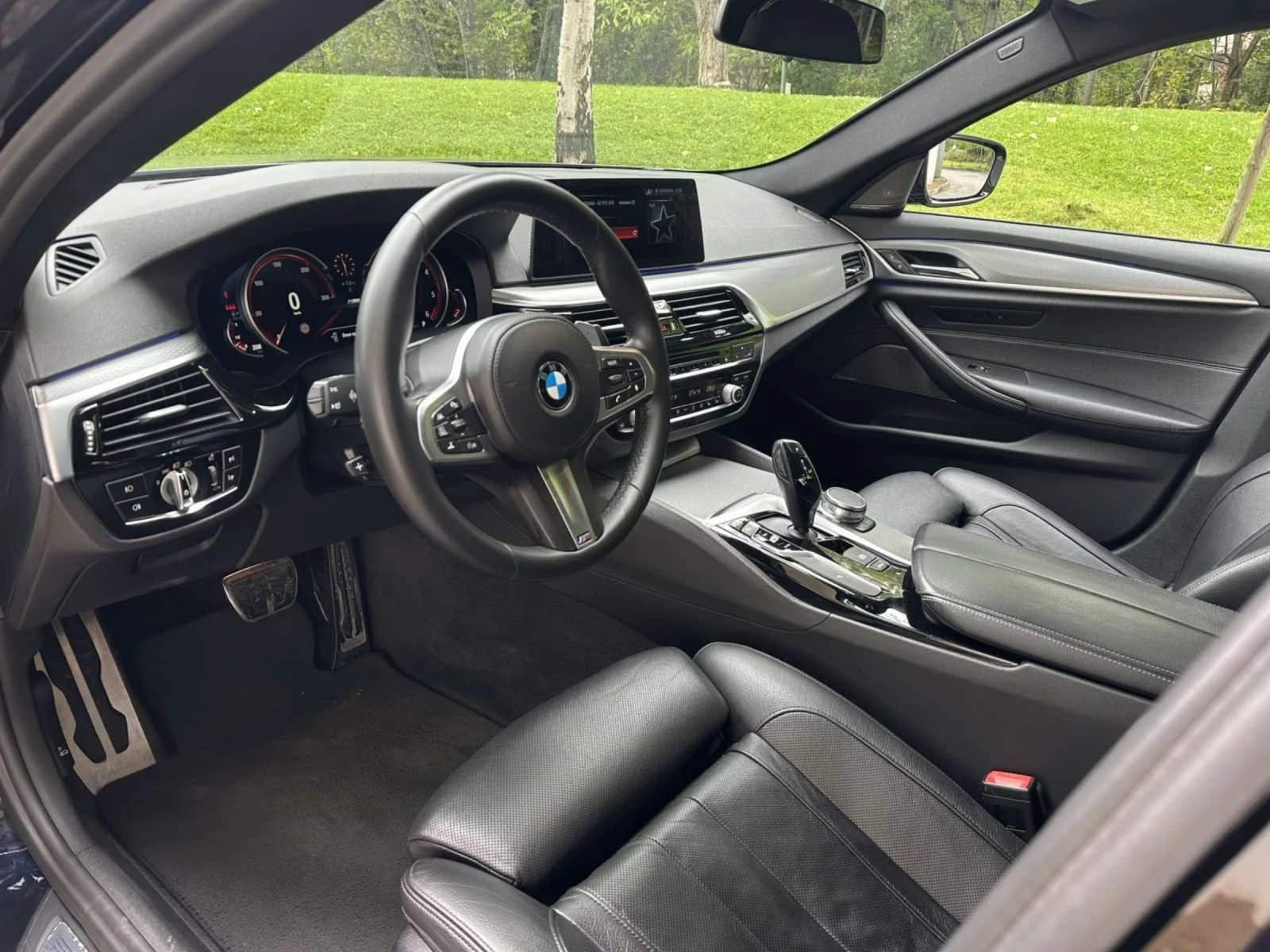 BMW 530 d / FACELIFT 2022 / M-OPTIC - изображение 9