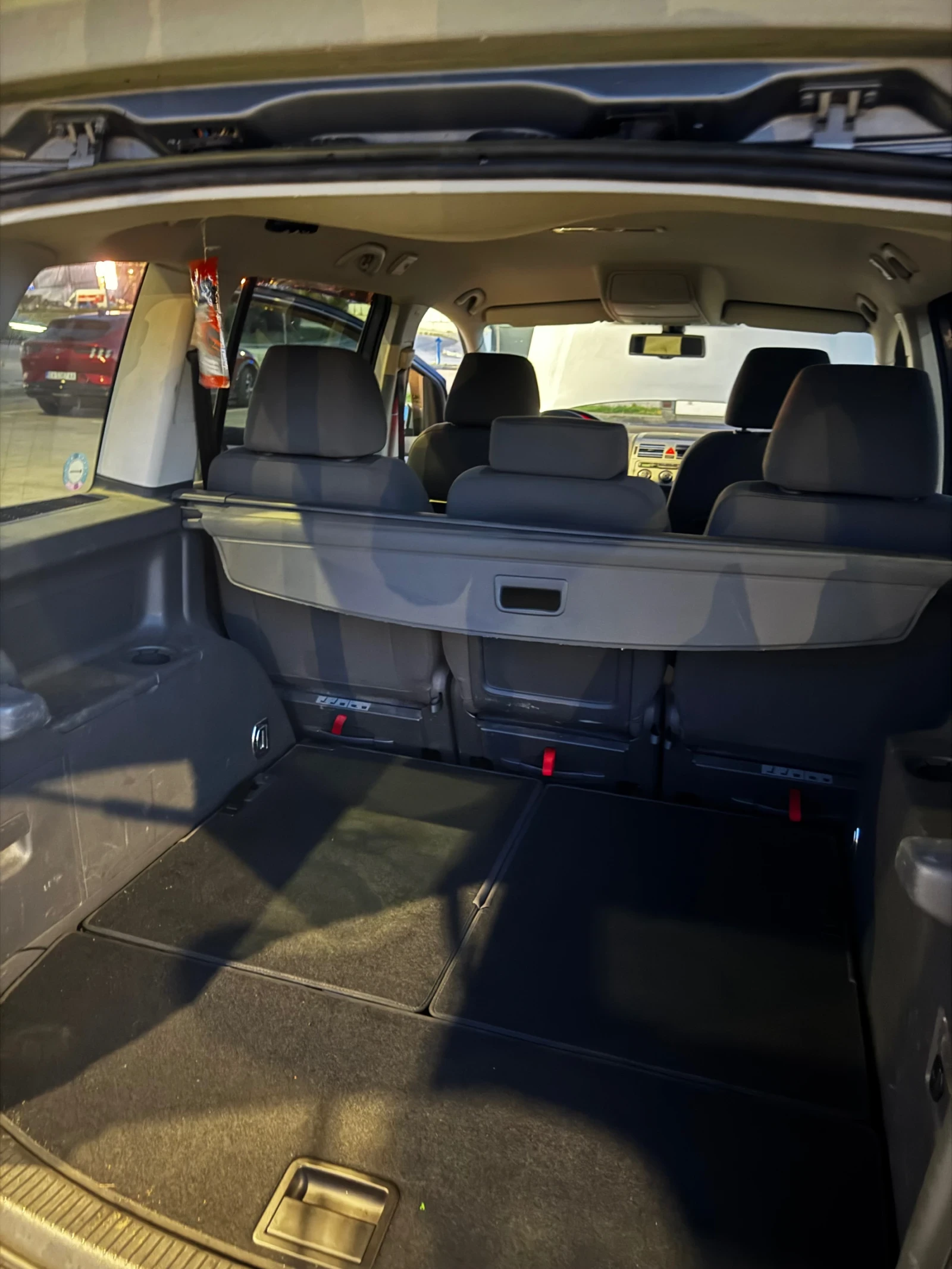VW Touran  - изображение 8