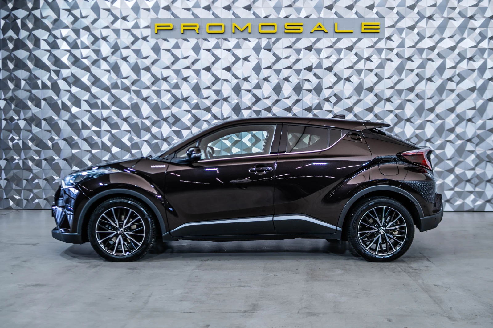 Toyota C-HR 1.8 HYBRID Classy* JBL - изображение 3