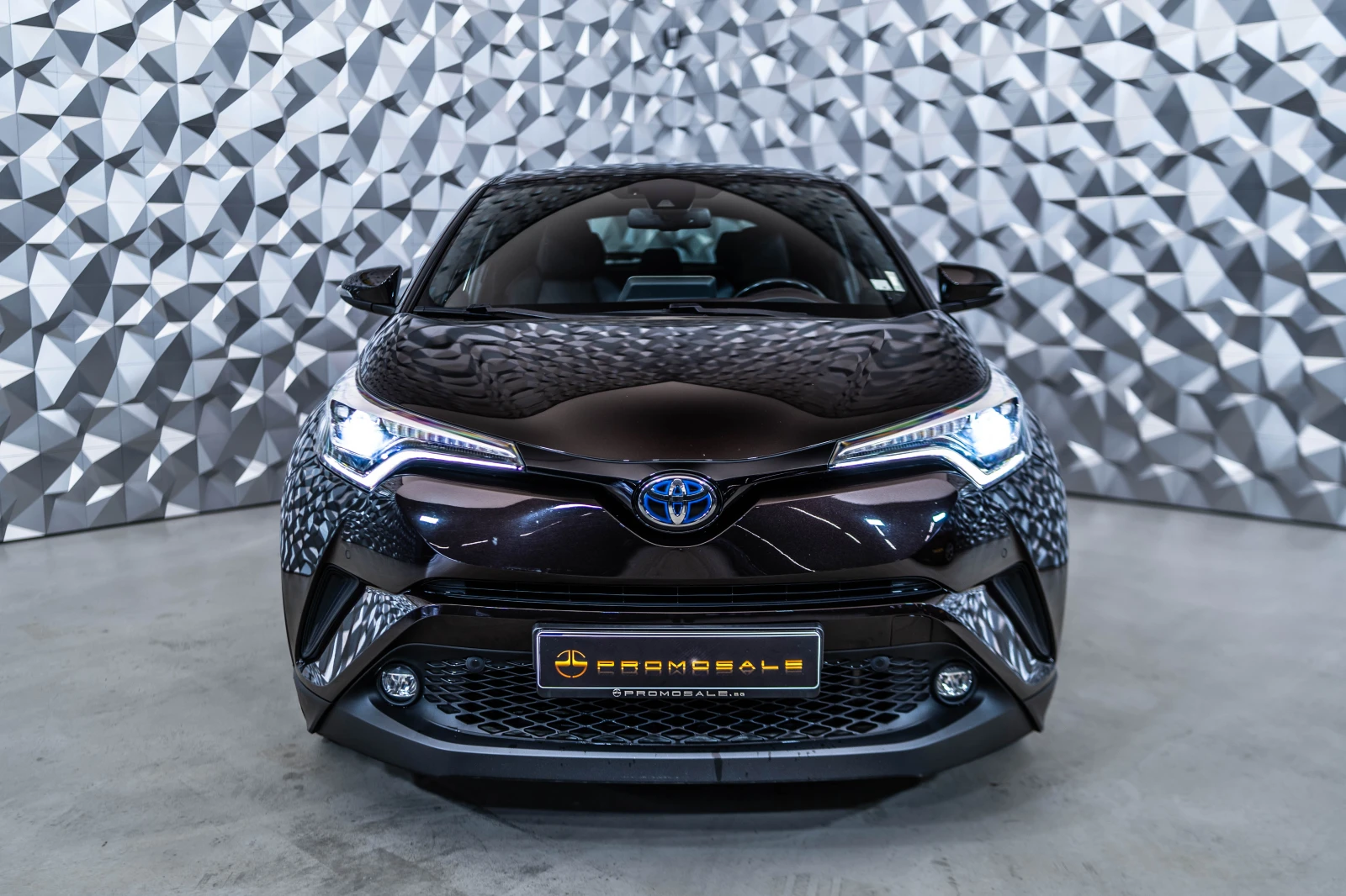 Toyota C-HR 1.8 HYBRID Classy* JBL - изображение 2
