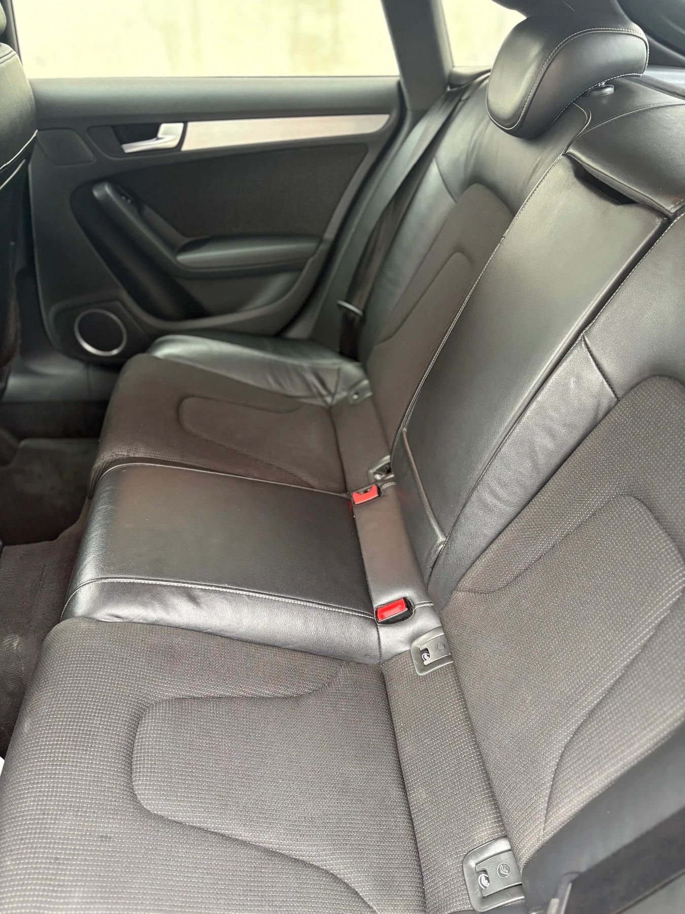 Audi A5 Audi a5 3.0 TDI Quattro s-line, снимка 12 - Автомобили и джипове - 53760367