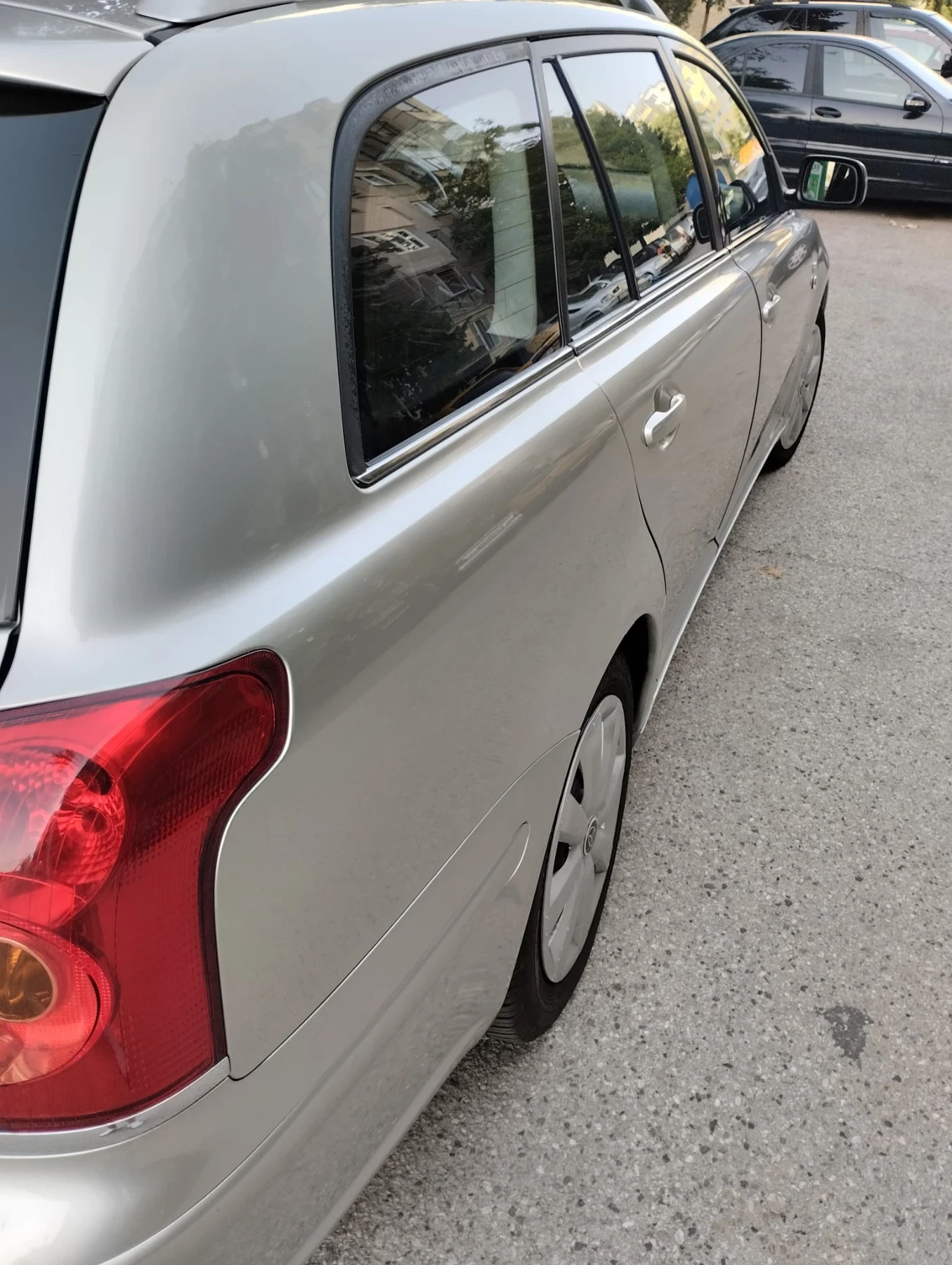 Toyota Avensis 2.00 d?zel, снимка 6 - Автомобили и джипове - 54237428