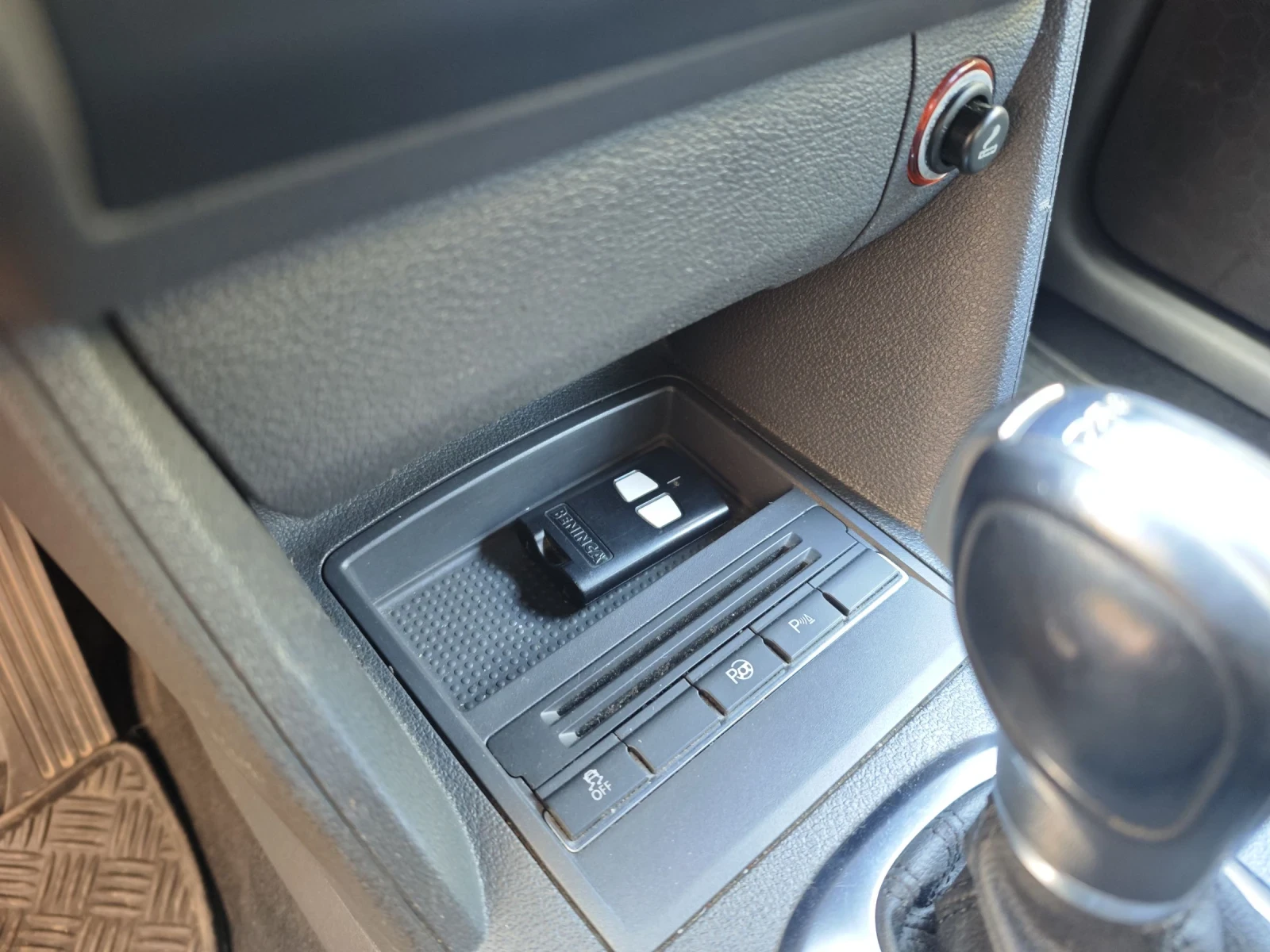 VW Touran Ван, снимка 12 - Автомобили и джипове - 54390054