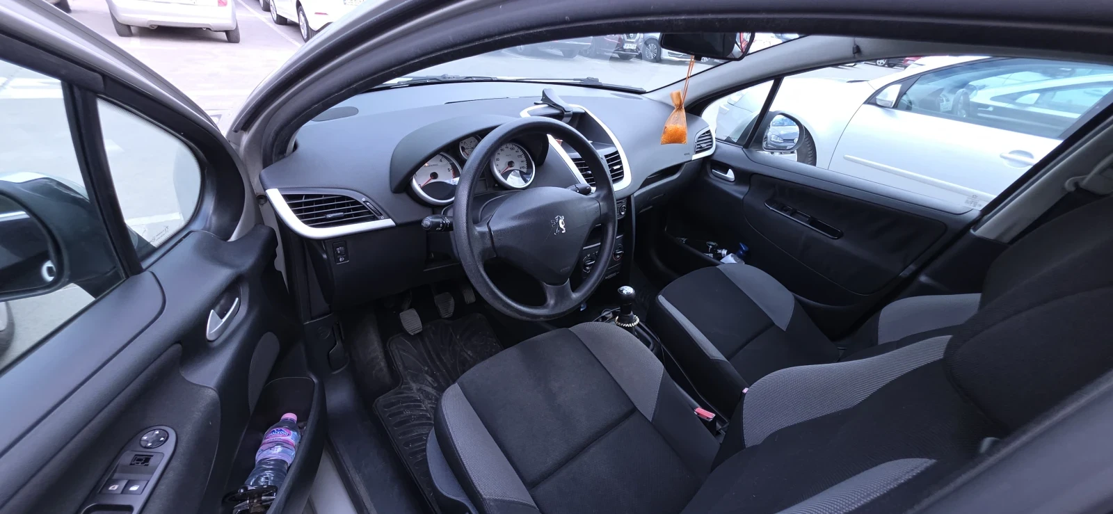 Peugeot 207, снимка 4 - Автомобили и джипове - 54393143