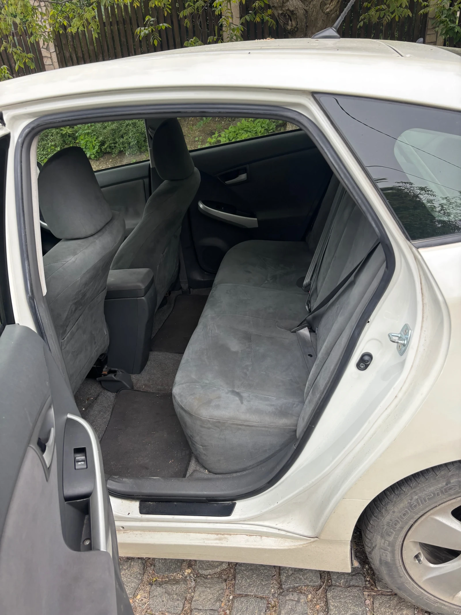 Toyota Prius, снимка 6 - Автомобили и джипове - 54472098