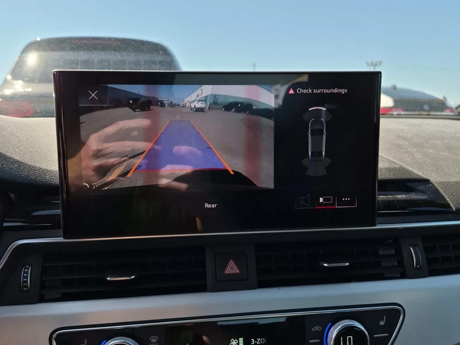 Audi A4 PROGRESSIV  Blind Spot  CARFAX , снимка 15 - Автомобили и джипове - 54757086