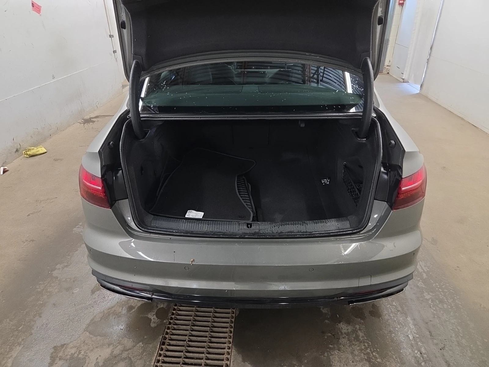 Audi A4 PROGRESSIV  Blind Spot  CARFAX , снимка 7 - Автомобили и джипове - 54757086