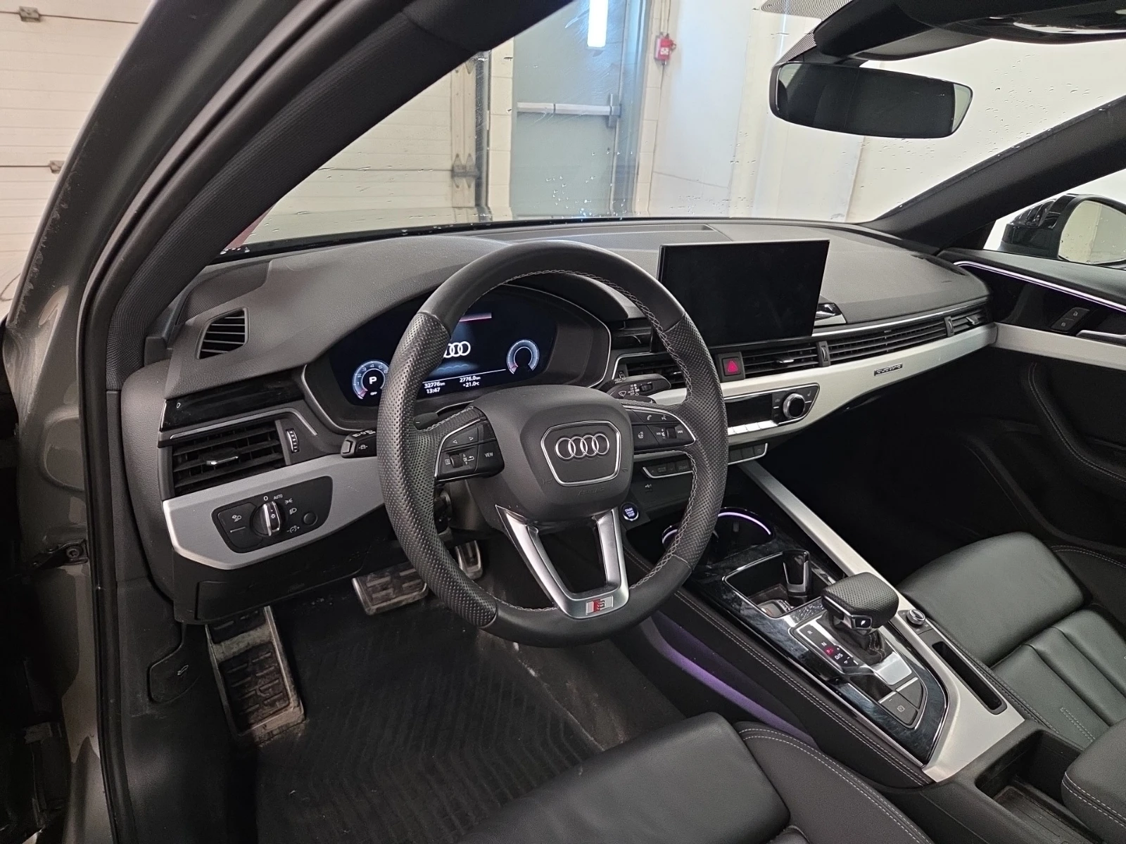 Audi A4 PROGRESSIV  Blind Spot  CARFAX , снимка 12 - Автомобили и джипове - 54757086