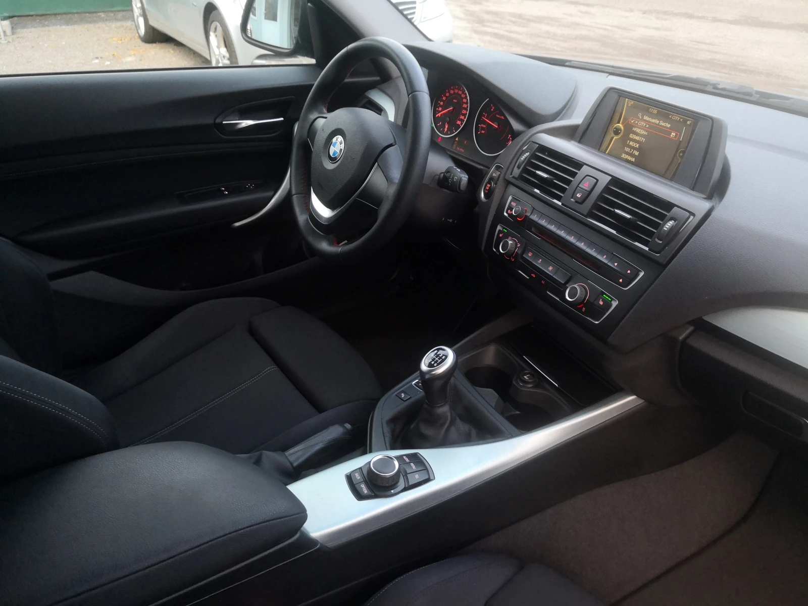 BMW 114 i 1.6ti Евро 6, снимка 6 - Автомобили и джипове - 54933403