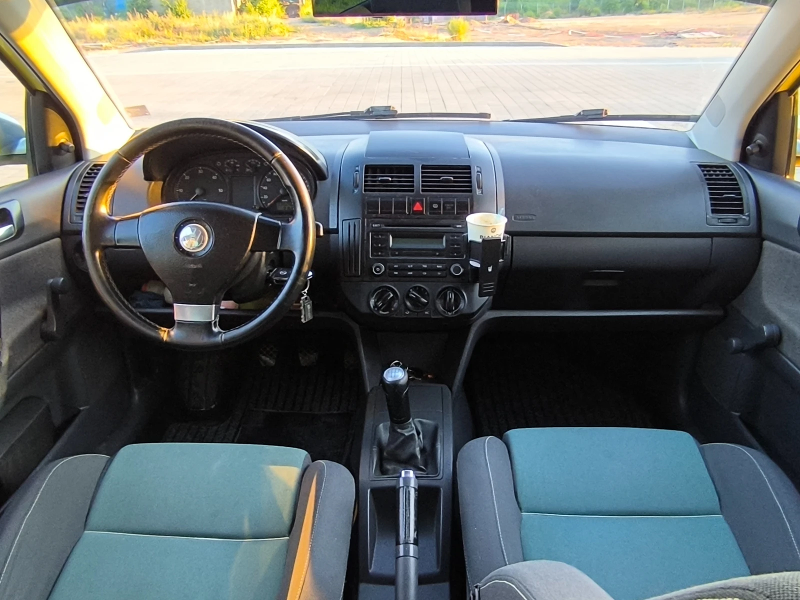 VW Polo хечбек , снимка 5 - Автомобили и джипове - 54937378