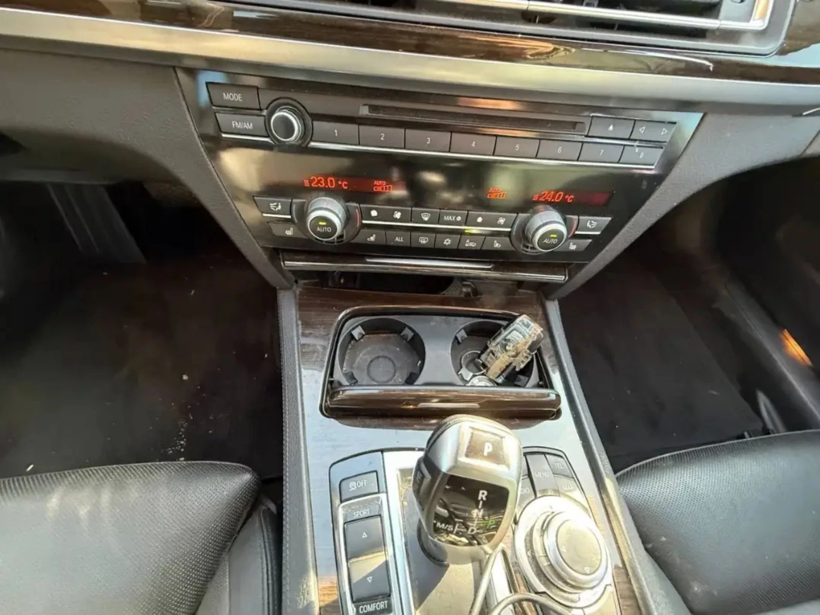 BMW 730 2011г F01 Фул Екстри.Всички функционират , снимка 11 - Автомобили и джипове - 55042745