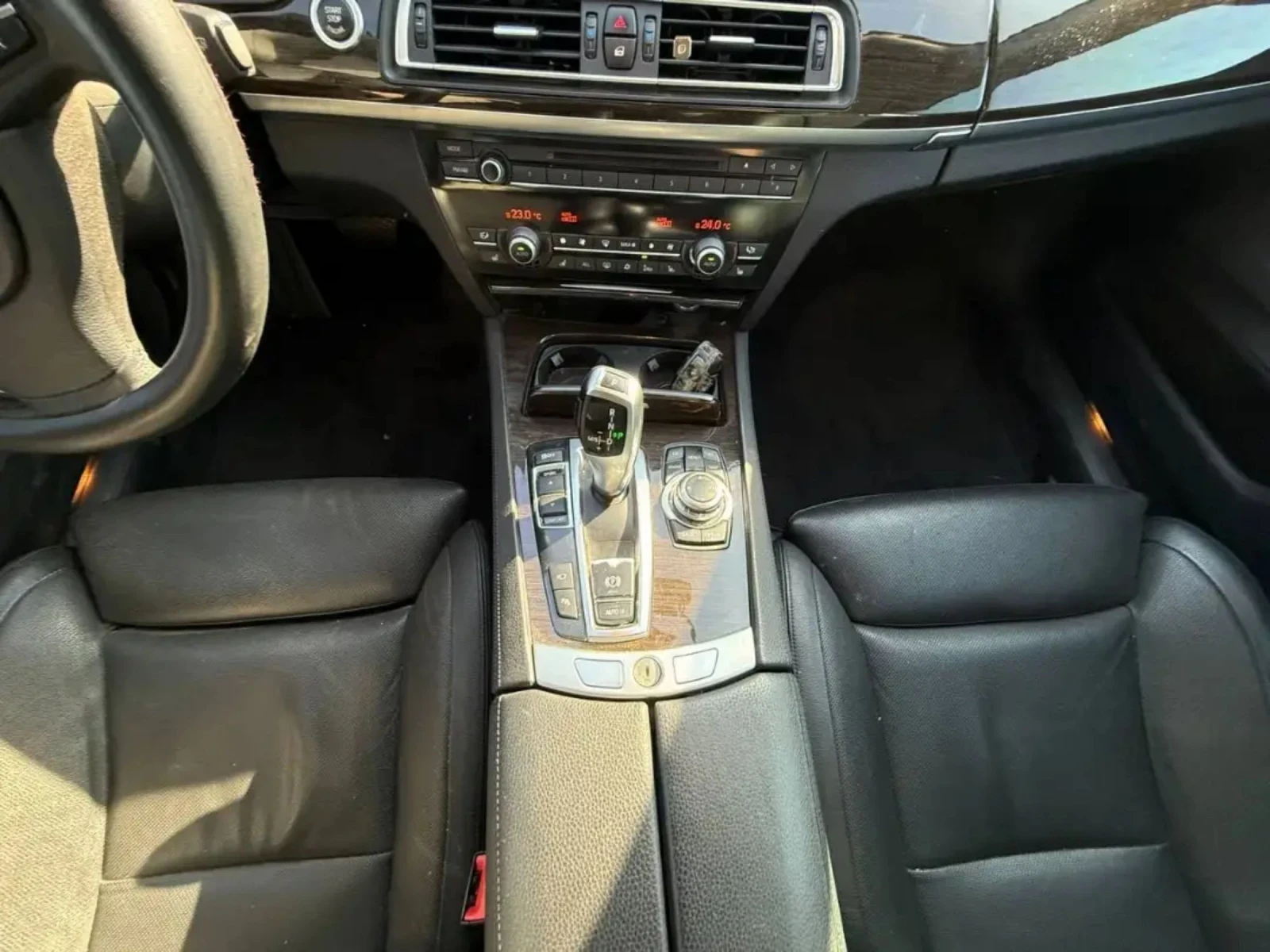 BMW 730 2011г F01 Фул Екстри.Всички функционират , снимка 13 - Автомобили и джипове - 55042745