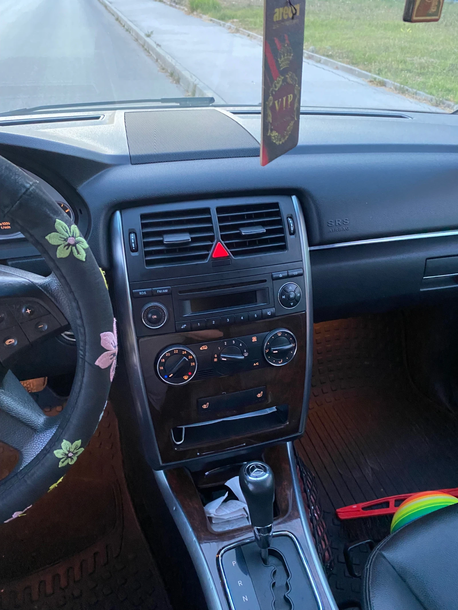 Mercedes-Benz B 180, снимка 8 - Автомобили и джипове - 55179680