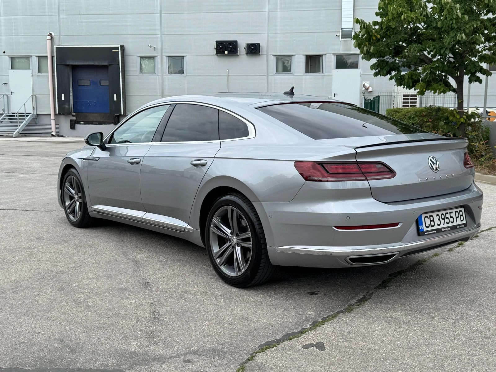 VW Arteon 2.0i 190 к.с./от БГ/ГАРАНЦИЯ, снимка 3 - Автомобили и джипове - 55330344