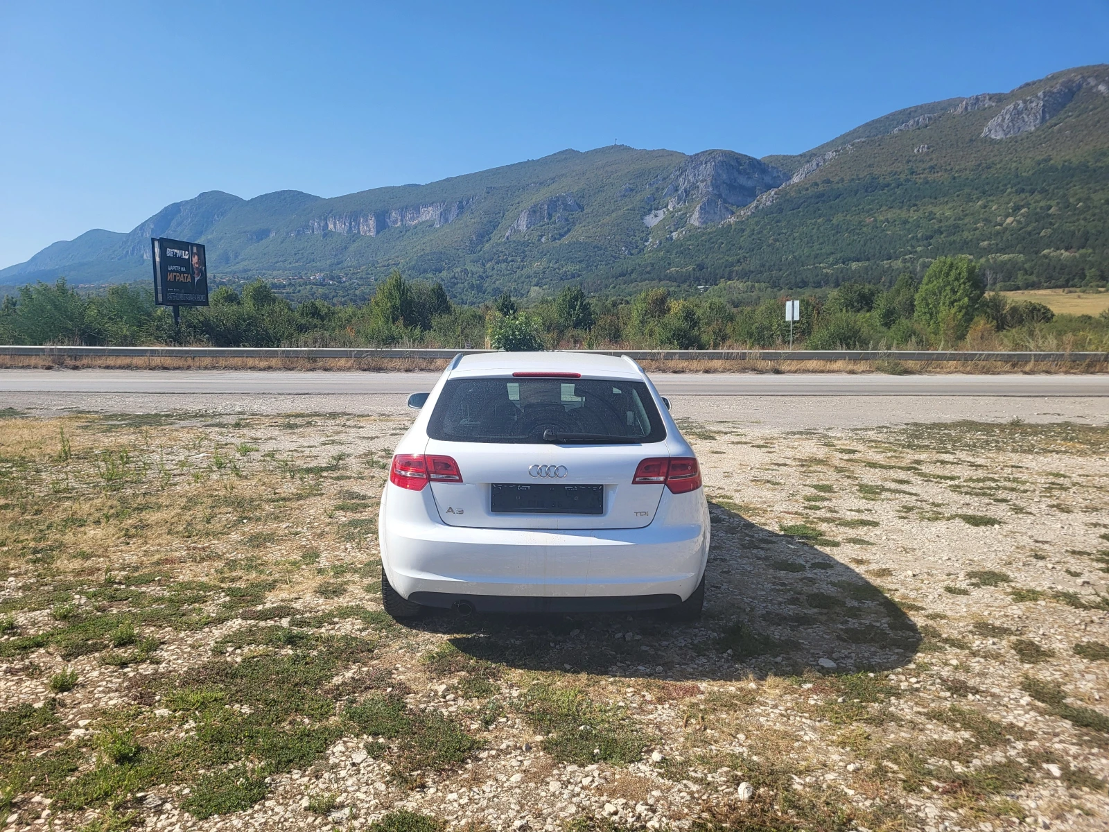 Audi A3 1.6TDi, снимка 4 - Автомобили и джипове - 55897029