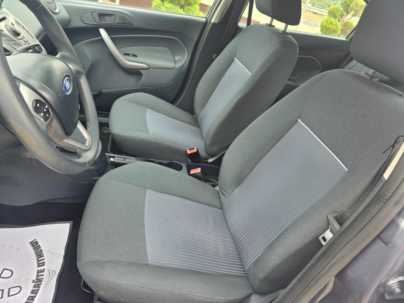 Ford Fiesta 1.2 БЕНЗИН ! ! РЕАЛНИ КИЛОМЕТРИ, снимка 13 - Автомобили и джипове - 56175632