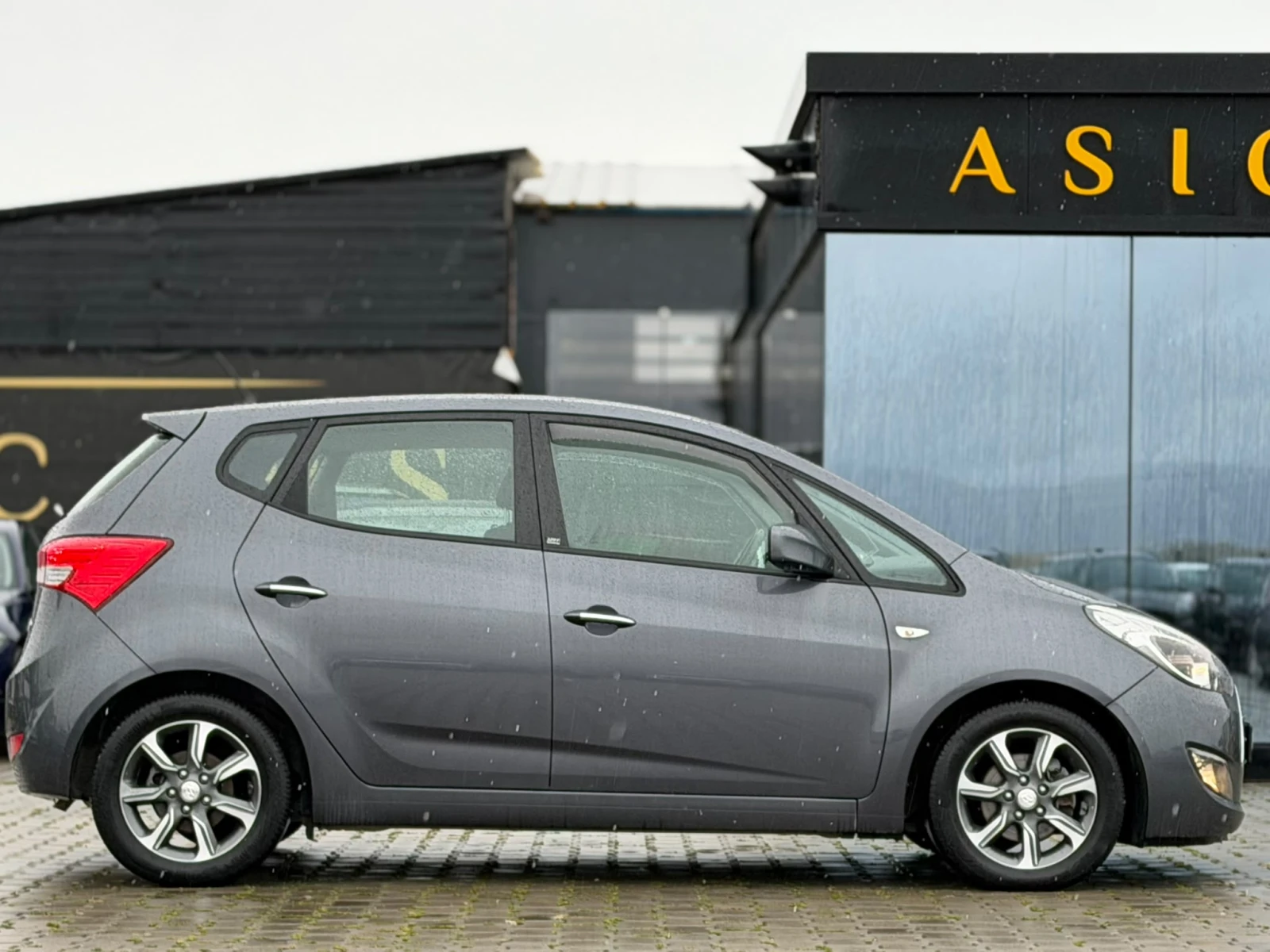 Hyundai Ix20 / 1.6I / 124HP / GAS / EURO 6 / ������ / | Mobile.bg � ����������� 6