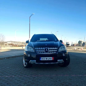 Mercedes-Benz ML 350 BLUETEC* 4Matic* AMG* Keyless* Designo* Подгрев* P, снимка 3