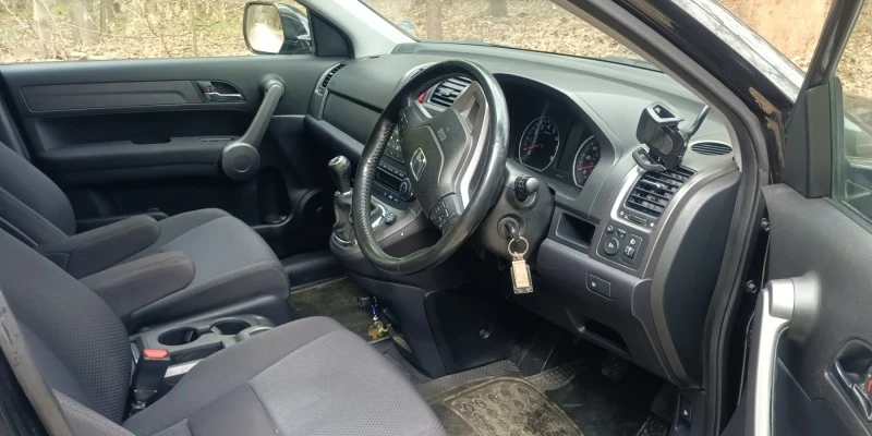 Honda Cr-v газ, снимка 8 - Автомобили и джипове - 47397382