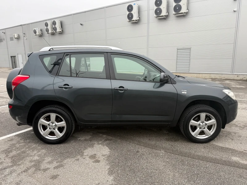 Toyota Rav4 2, 2 136 kc, снимка 4 - Автомобили и джипове - 52532222