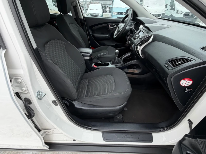 Hyundai IX35 1.7CRDI* TOP* KLIMATRONIK, снимка 15 - Автомобили и джипове - 53100492