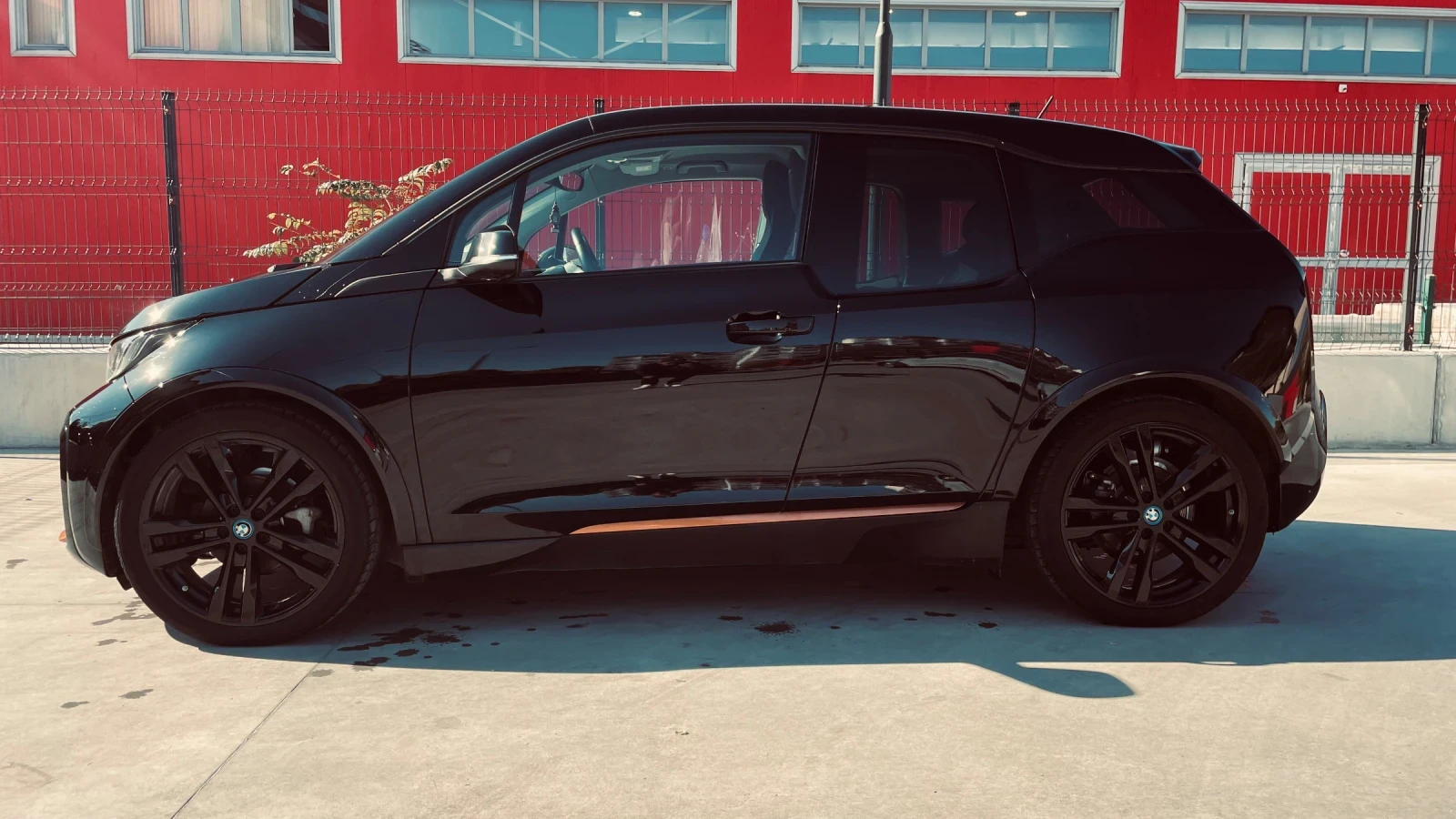 BMW i3 S 120Ah 2021г. 55000км RoadStyle Edition - изображение 8