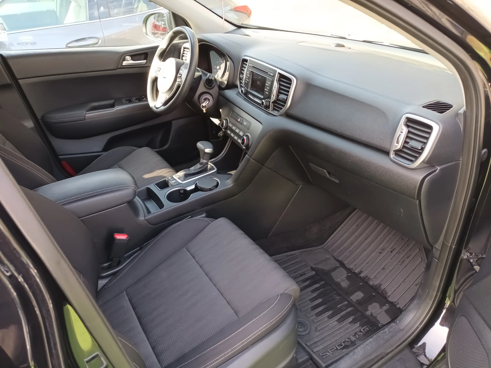 Kia Sportage 2.4i/4x4 - изображение 8