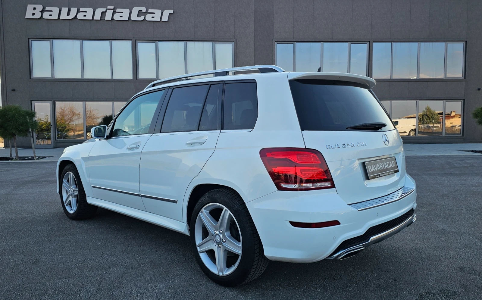 Mercedes-Benz GLK 220 CDI 4Matic/Sport-Paket (AMG)/Pano/Euro5, снимка 6 - Автомобили и джипове - 53731991