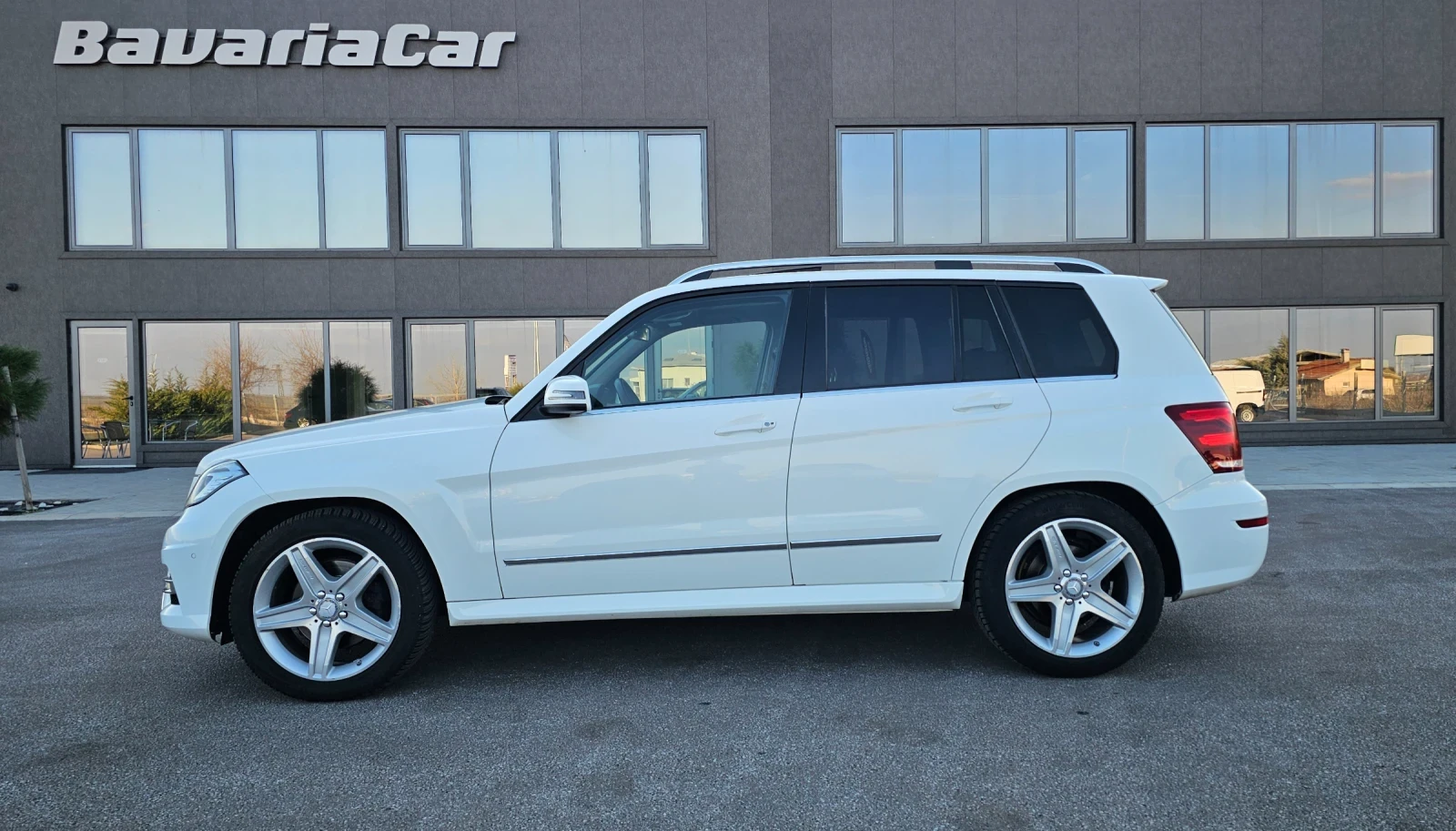 Mercedes-Benz GLK 220 CDI 4Matic/Sport-Paket (AMG)/Pano/Euro5, снимка 8 - Автомобили и джипове - 53731991