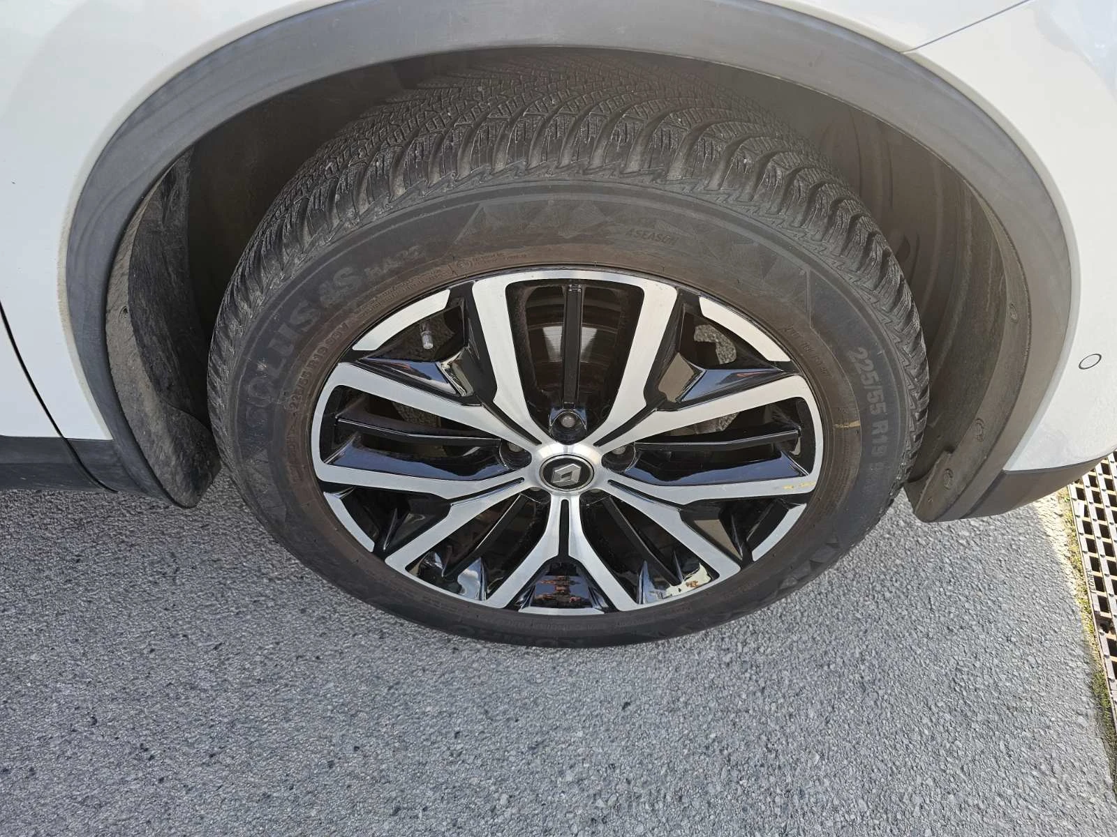 Renault Koleos 1.3 TCe 158 к.с. Бензин 4x2 Stop & Start, снимка 17 - Автомобили и джипове - 53987539