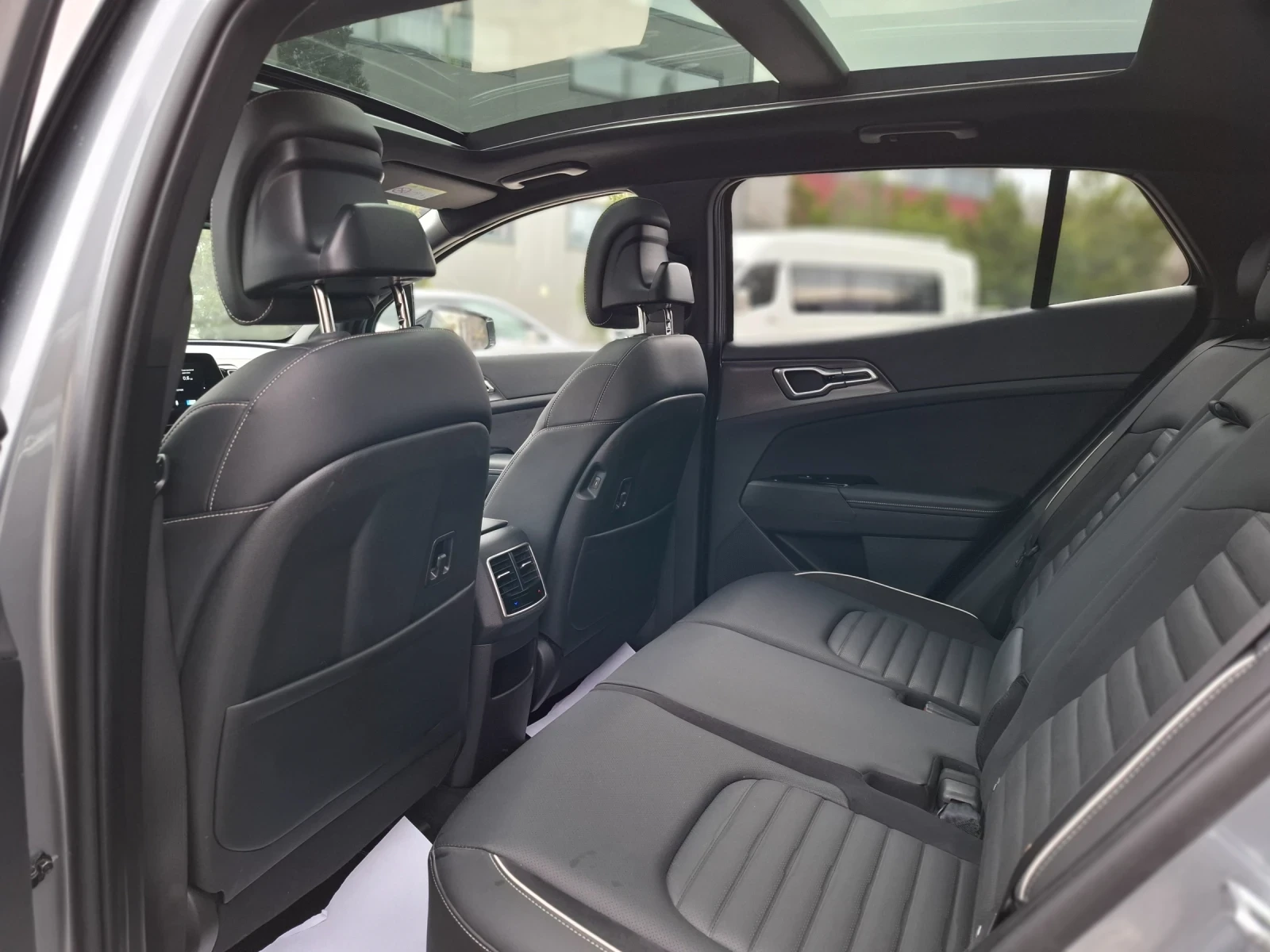 Kia Sportage 1.6T-GDi 230hp * GT-LINE * FULL * 23800 км.!! * , снимка 17 - Автомобили и джипове - 54000417