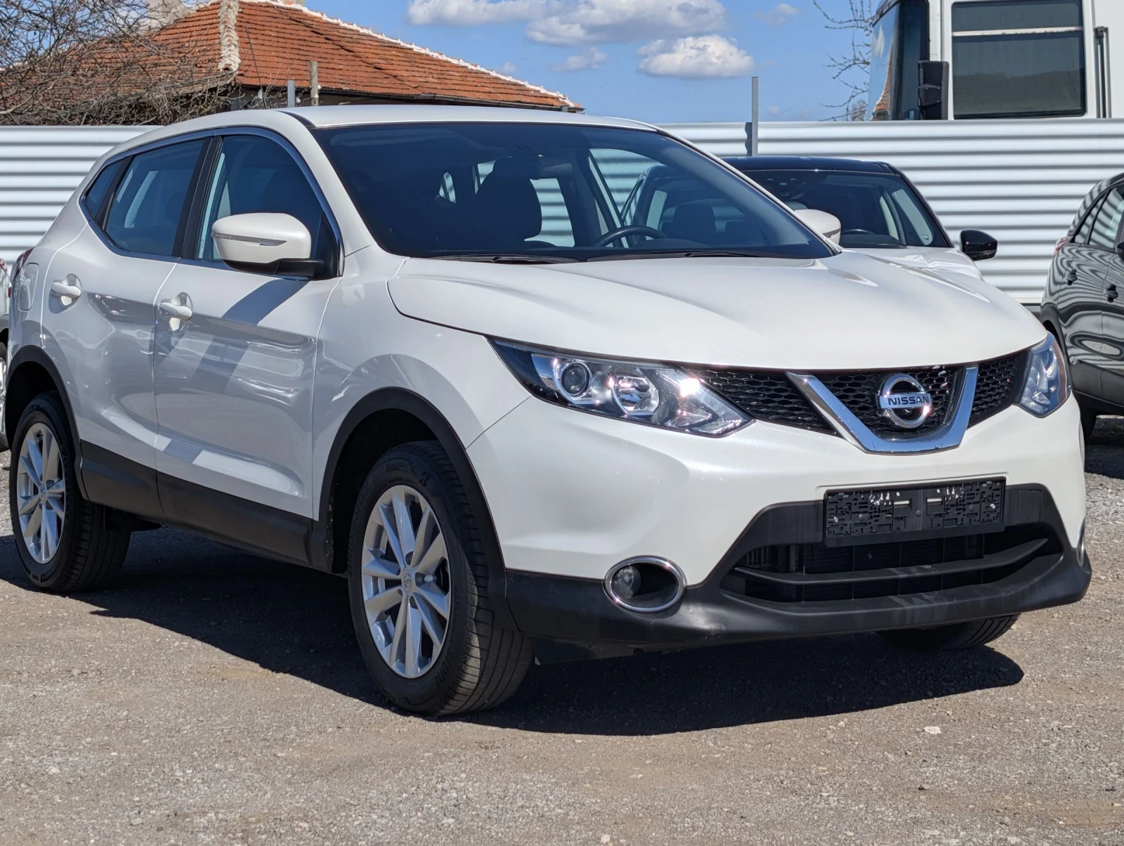 Nissan Qashqai 1.2бензин* камера* Нави* 133хил.км, снимка 3 - Автомобили и джипове - 54130544