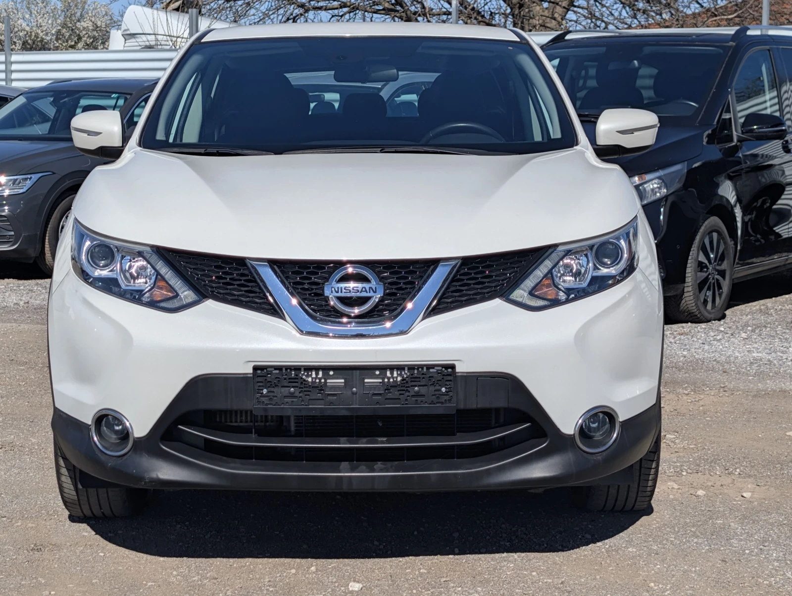 Nissan Qashqai 1.2бензин* камера* Нави* 133хил.км, снимка 2 - Автомобили и джипове - 54130544
