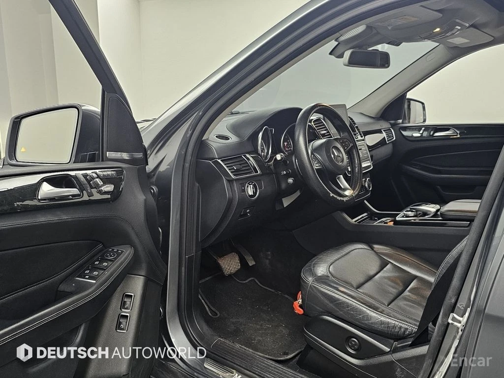 Mercedes-Benz GLS 350 360КАМ* КОЖА* ПОДГРЕВ* ОБДУХВАНЕ* ПАНО* 2ТВ, снимка 7 - Автомобили и джипове - 54503943