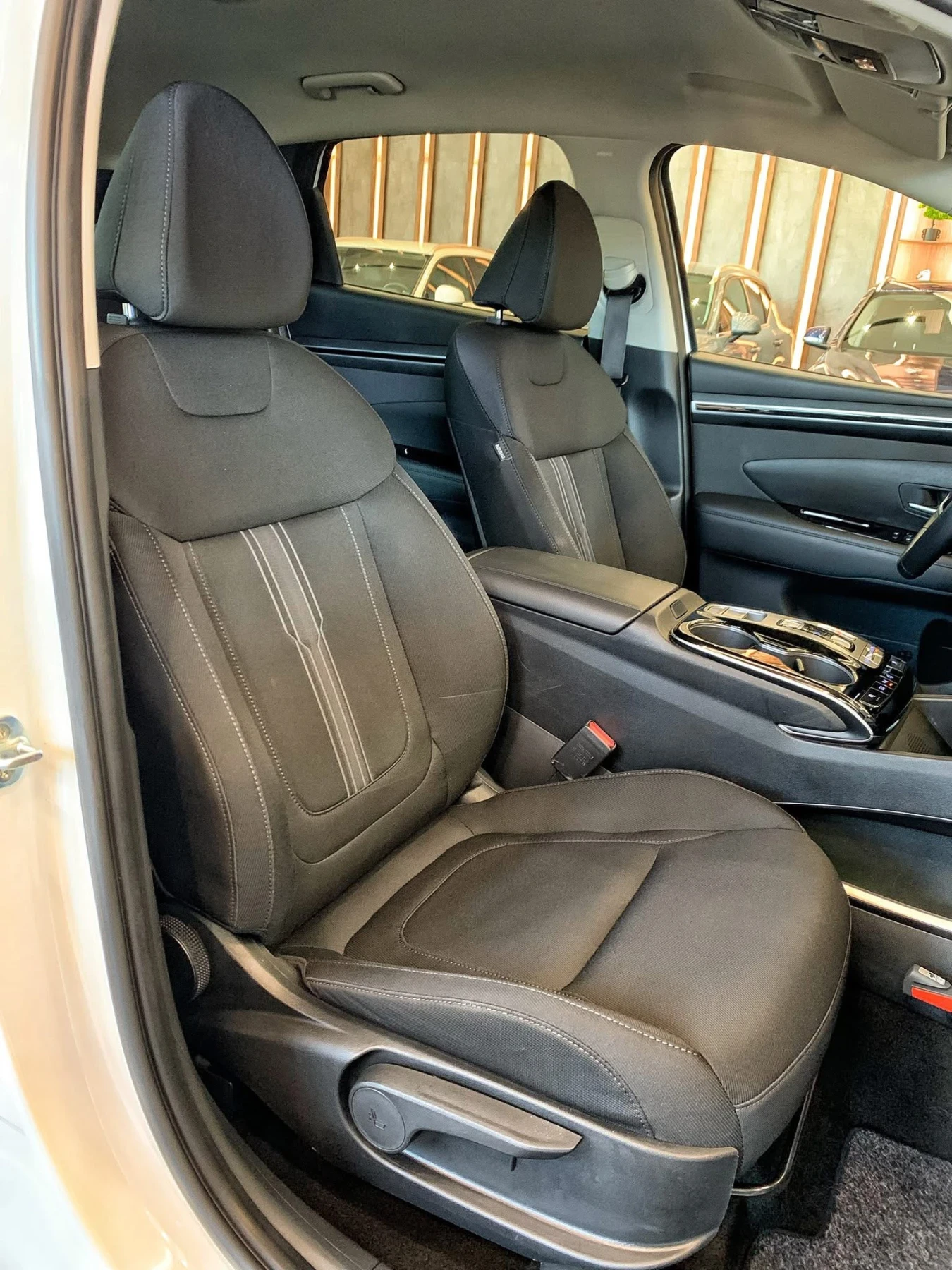 Hyundai Tucson Plug in Hybrid | 4x4 | , снимка 8 - Автомобили и джипове - 54699076
