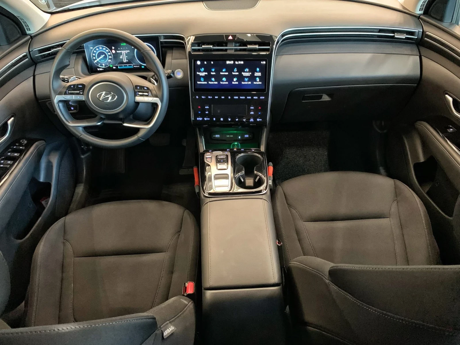 Hyundai Tucson Plug in Hybrid | 4x4 | , снимка 11 - Автомобили и джипове - 54699076