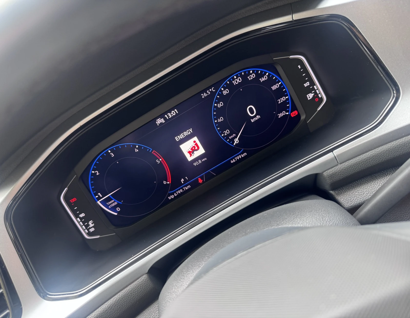 VW T-Roc  2.0 TDI SCR R-Line 46хил км, снимка 11 - Автомобили и джипове - 54959818