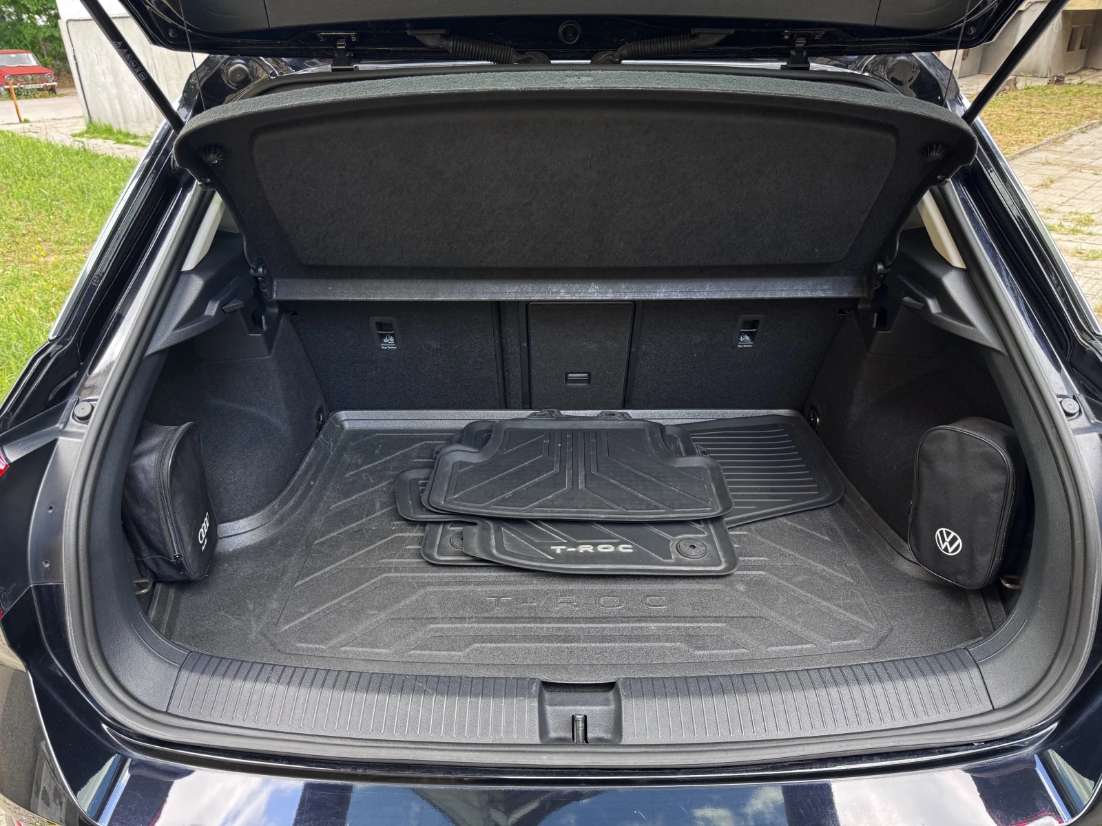VW T-Roc  2.0 TDI SCR R-Line 46хил км, снимка 15 - Автомобили и джипове - 54959818