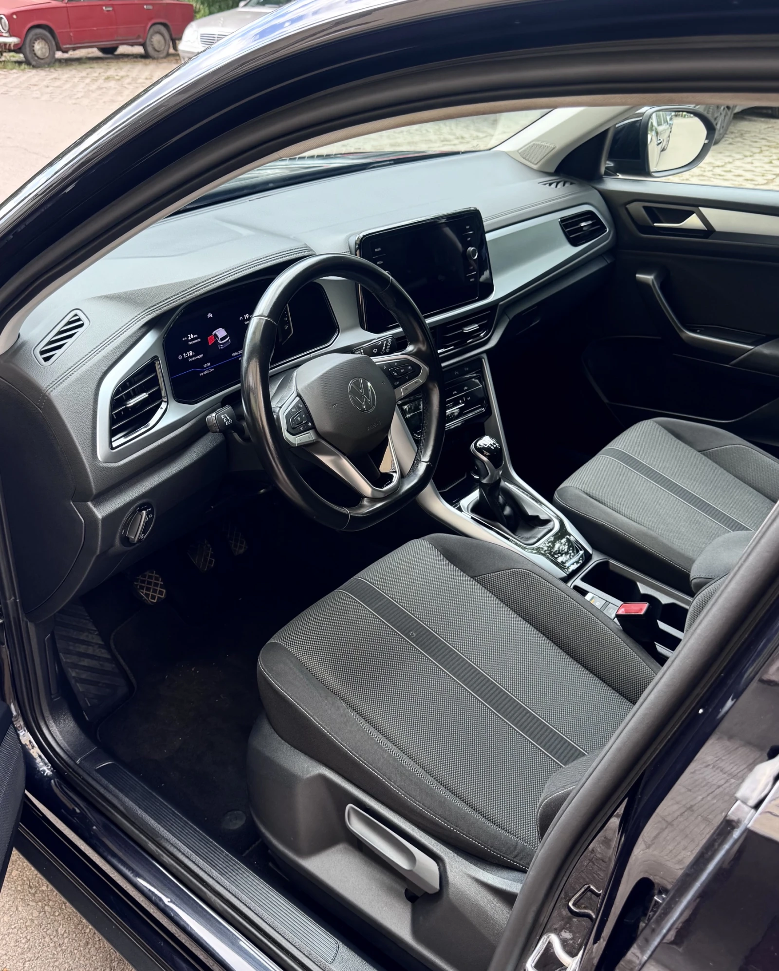VW T-Roc  2.0 TDI SCR R-Line 46хил км, снимка 7 - Автомобили и джипове - 54959818