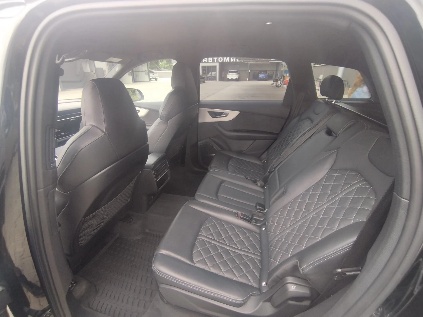 Audi Q7 Diesel , снимка 9 - Автомобили и джипове - 55412792